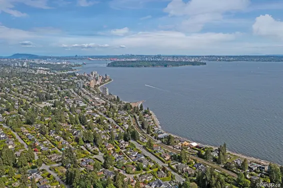 2991 Rosebery Avenue, West Vancouver For Sale - image 34