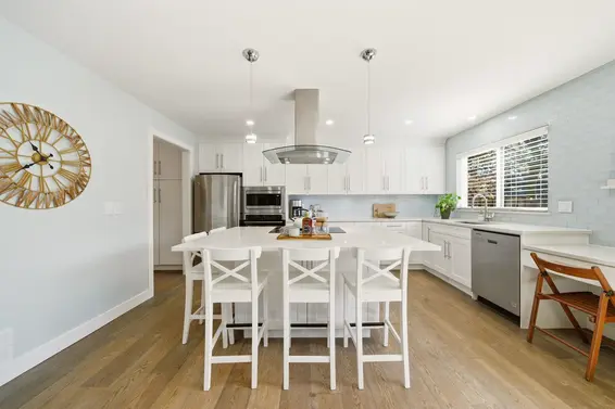 931 Old Lillooet Road, North Vancouver For Sale - image 10