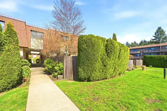 931 Old Lillooet Road, North Vancouver For Sale - image 37