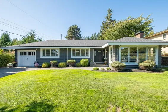 3875 Highland Boulevard, North Vancouver