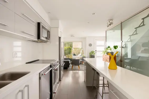 4 2358 Western Avenue, North Vancouver For Sale - image 9