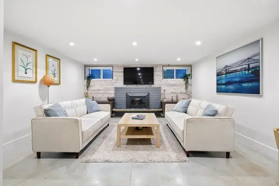 2420 Edgemont Boulevard, North Vancouver For Sale - image 33
