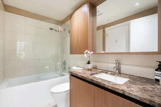 202 135 West 2nd Street, North Vancouver For Sale - image 13