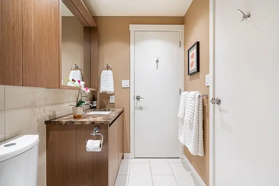 202 135 West 2nd Street, North Vancouver For Sale - image 14