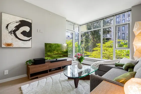 202 135 West 2nd Street, North Vancouver For Sale - image 7
