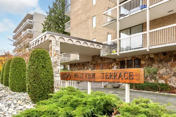 701 1390 Duchess Avenue, West Vancouver For Sale - image 2