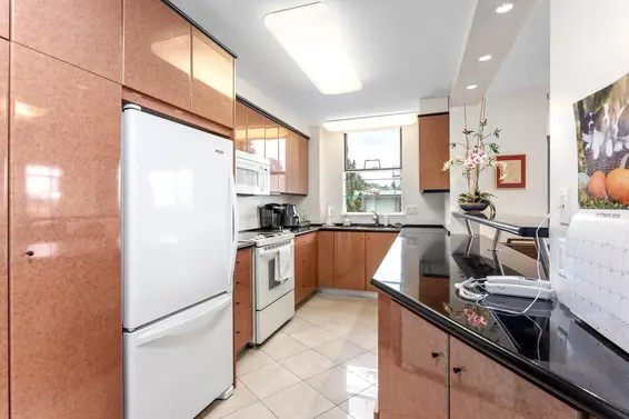 701 1390 Duchess Avenue, West Vancouver For Sale - image 5