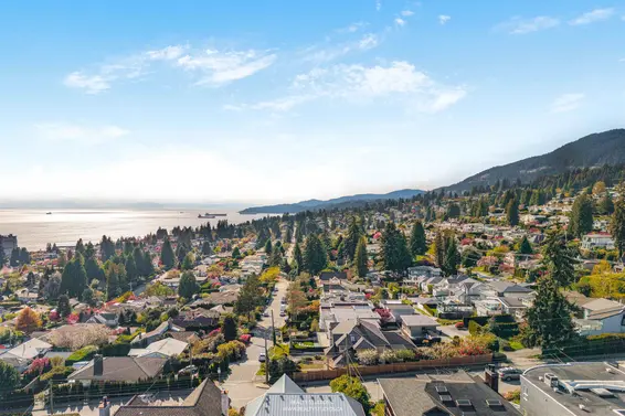 1405 20th Street, West Vancouver For Sale - image 31