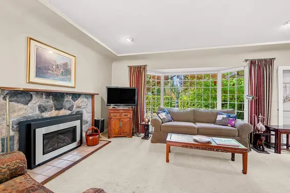 2000 Lloyd Avenue, North Vancouver For Sale - image 12