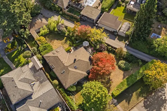 2000 Lloyd Avenue, North Vancouver For Sale - image 31