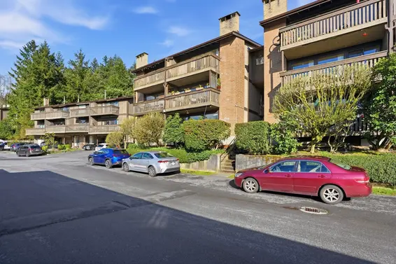 1021 Old Lillooet Road, North Vancouver For Sale - image 31