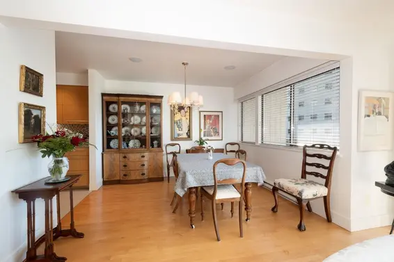 1896 Bellevue Avenue, West Vancouver For Sale - image 12