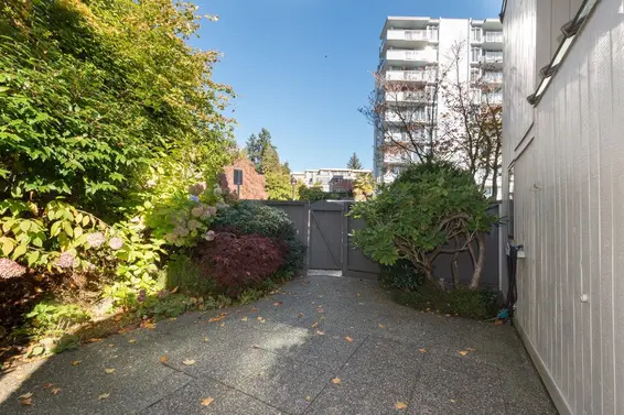 1896 Bellevue Avenue, West Vancouver For Sale - image 17