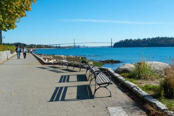 1896 Bellevue Avenue, West Vancouver For Sale - image 36