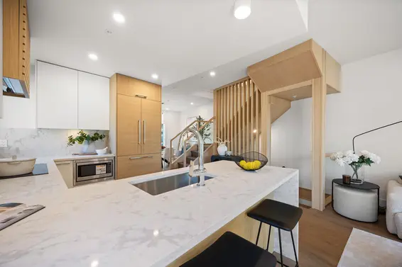 3114 Woodbine Drive, North Vancouver For Sale - image 11