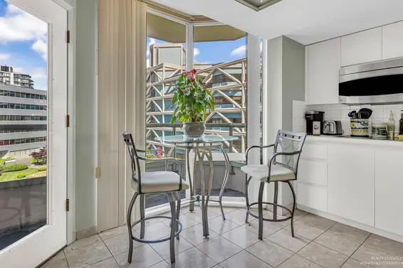 503 168 Chadwick Court, North Vancouver For Sale - image 15