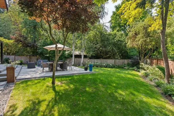 5664 Marine Drive, West Vancouver For Sale - image 36