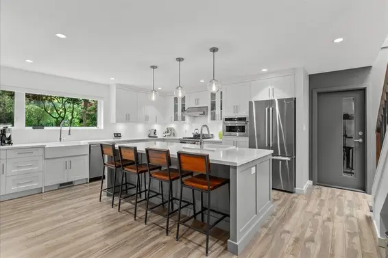 5664 Marine Drive, West Vancouver For Sale - image 4