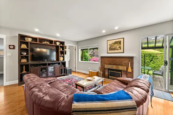 642 26th Crescent, North Vancouver For Sale - image 14