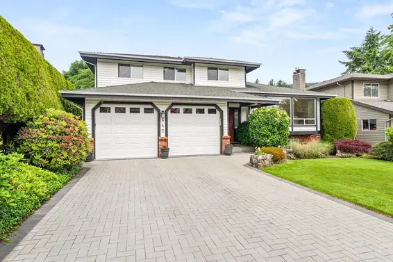 642 26th Crescent, North Vancouver For Sale - image 2