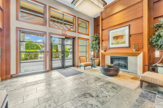 401 3315 Cypress Place, West Vancouver For Sale - image 2
