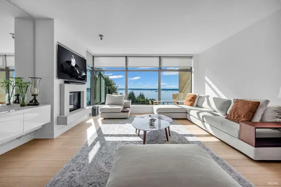 401 3315 Cypress Place, West Vancouver For Sale - image 5