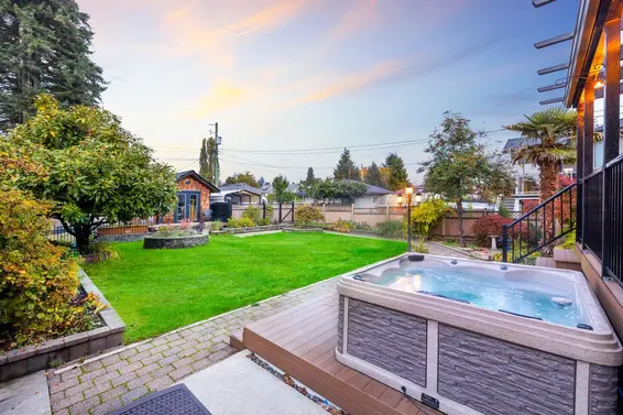 402 East 13th Street, North Vancouver For Sale - image 7