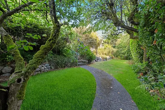 1376 11th Street, West Vancouver For Sale - image 27