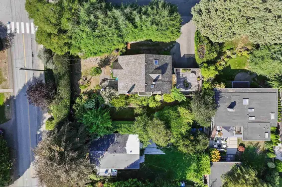 1376 11th Street, West Vancouver For Sale - image 31