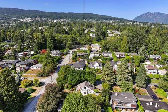 1376 11th Street, West Vancouver For Sale - image 33