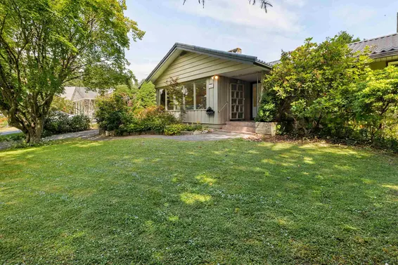 668 Westhyde Place, North Vancouver For Sale - image 37