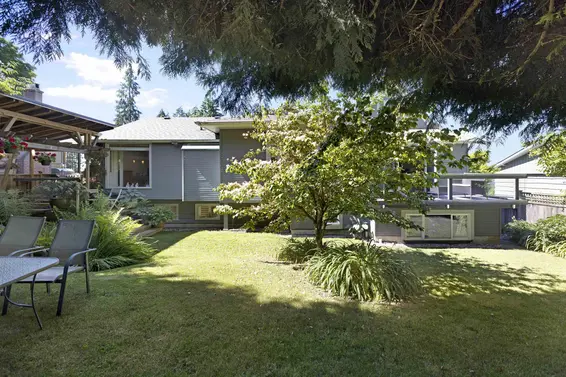 670 Montroyal Boulevard, North Vancouver For Sale - image 22