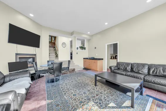 4673 Woodburn Road, West Vancouver For Sale - image 15