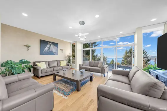 4673 Woodburn Road, West Vancouver For Sale - image 16