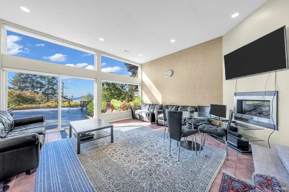 4673 Woodburn Road, West Vancouver For Sale - image 25