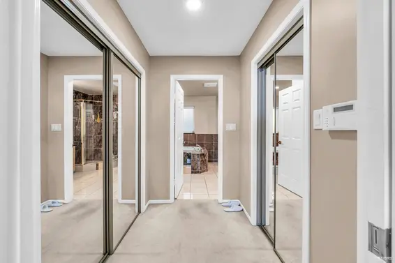 4673 Woodburn Road, West Vancouver For Sale - image 5