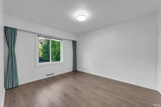 1475 Kings Avenue, West Vancouver For Sale - image 13