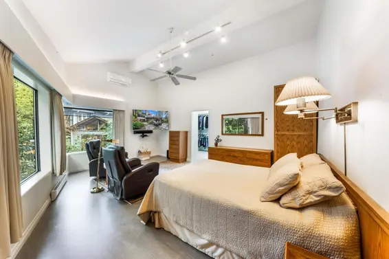 1755 Edgewater Lane, North Vancouver For Sale - image 23