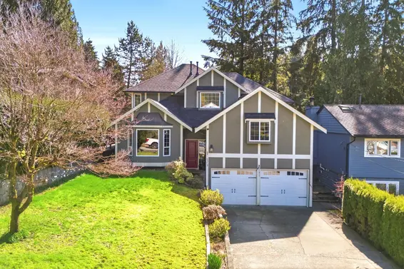 4575 Cliffmont Road, North Vancouver