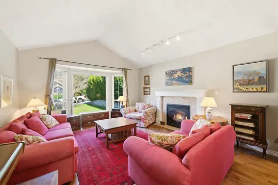 4575 Cliffmont Road, North Vancouver For Sale - image 14