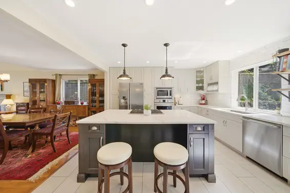 4575 Cliffmont Road, North Vancouver For Sale - image 5