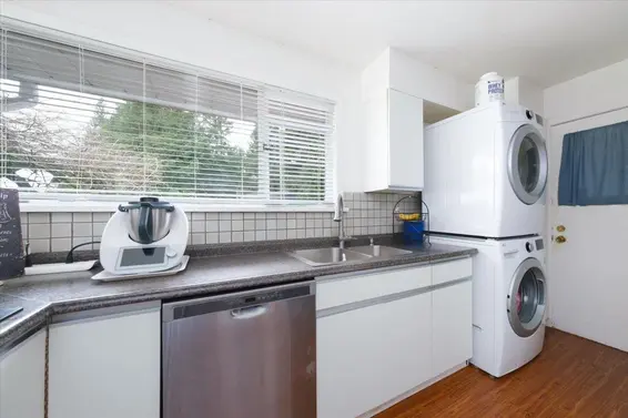 3001 Paisley Road, North Vancouver For Sale - image 9