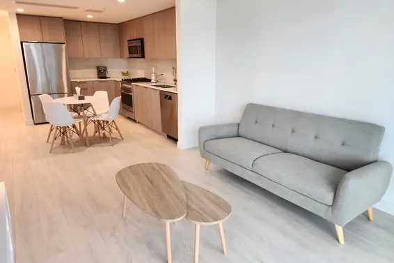 1002 1401 Hunter Street, North Vancouver For Sale - image 4