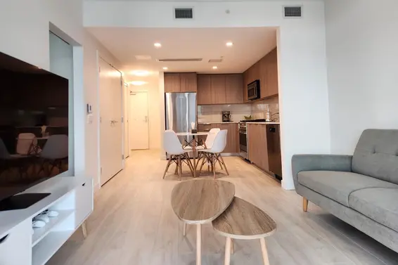 1002 1401 Hunter Street, North Vancouver For Sale - image 5