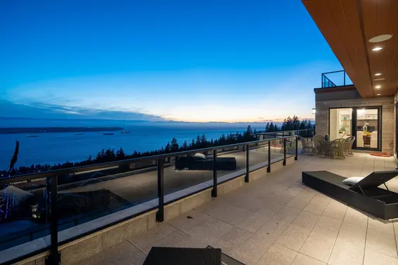 2426 Halston Court, West Vancouver For Sale - image 2