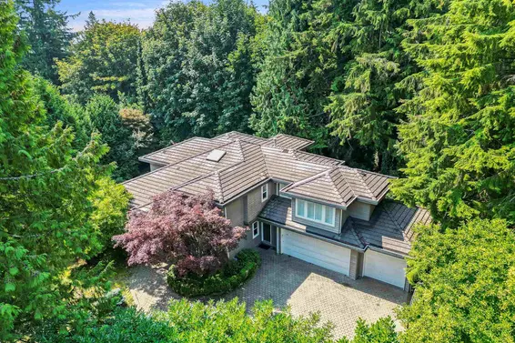 520 Hadden Drive, West Vancouver For Sale - image 2
