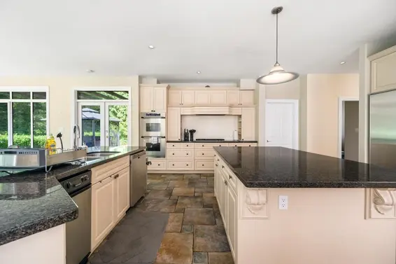 520 Hadden Drive, West Vancouver For Sale - image 21