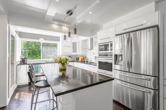 4380 Woodcrest Road, West Vancouver For Sale - image 8