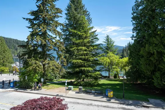 4 2151 Banbury Road, North Vancouver For Sale - image 5
