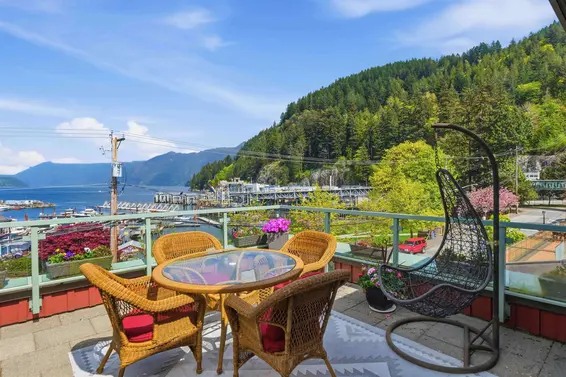 PH 1 6688 Royal Avenue, West Vancouver For Sale - image 2